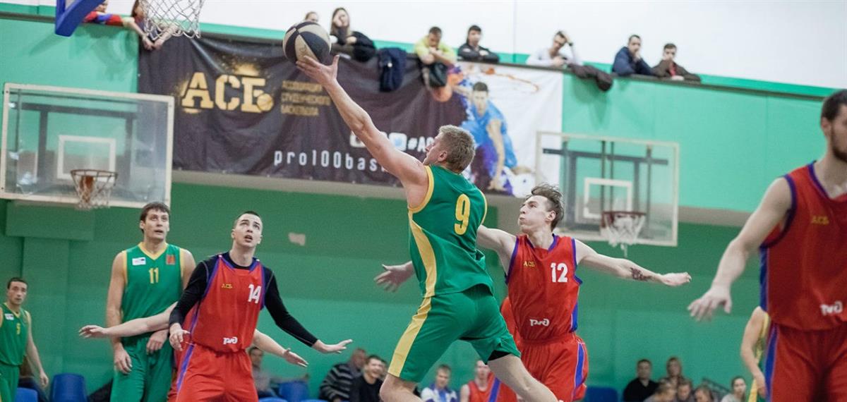 Баскетболисты "ВЛГАФК "Экспресс" вышли в финал кубка города Великие Луки по баскетболу.